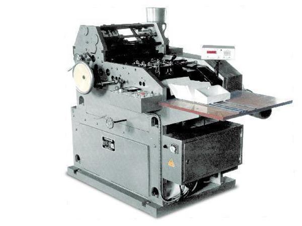 Automatic Pocket Envelope-Making Machine